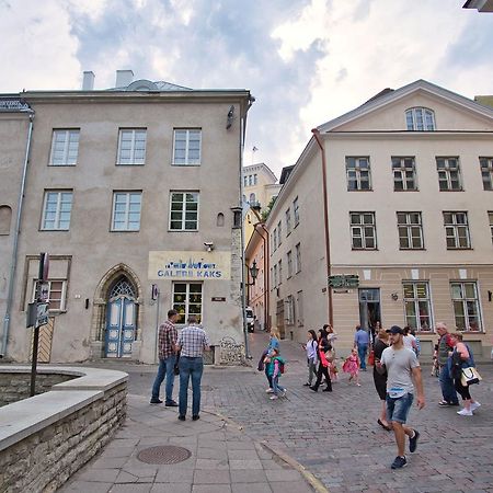 Dream Stay - Old Town Church View Apartment With Sauna タリン エクステリア 写真